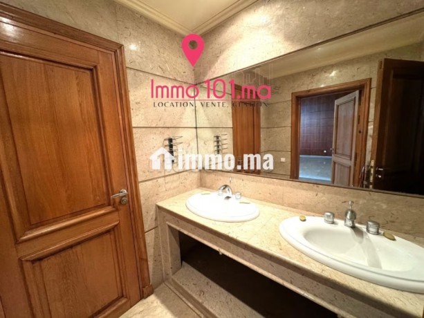 location-villa-a-souissi-big-12