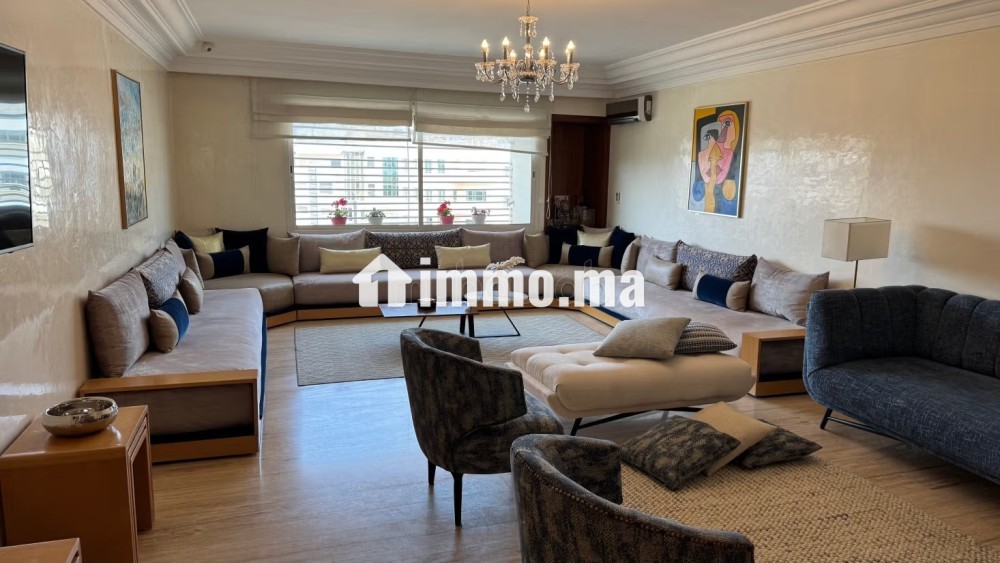 Appartement en vente à Maârif Extension. Surface de 177 m². Ascenseur et terrasse - Vente Immobilier - Casablanca - photo 1