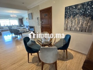 Appartement en vente à Maârif Extension. Surface de 177 m². Ascenseur et terrasse - Appartement à vendre - Casablanca