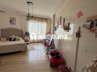 Appartement en vente à Maârif Extension. Surface de 177 m². Ascenseur et terrasse - Appartement à vendre - Casablanca
