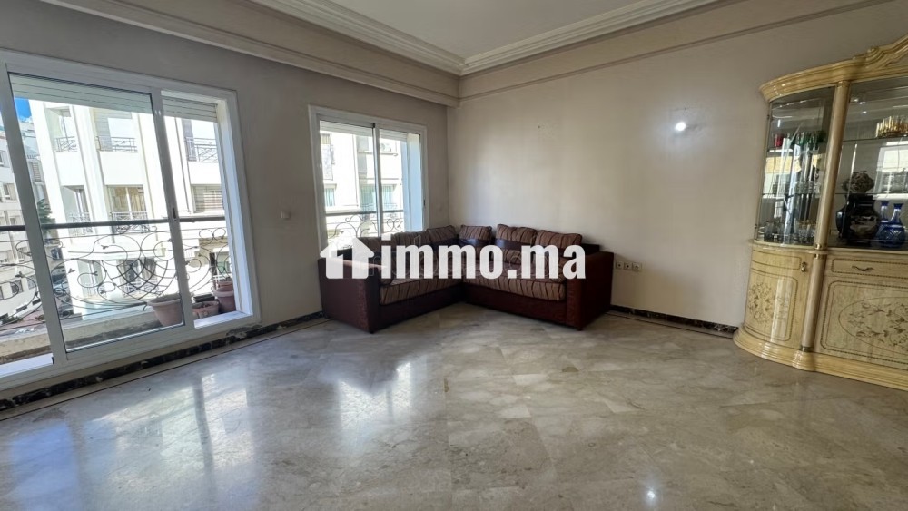 Vente d'un bel appartement à Palmier. 4 chambres agréables. Avec ascenseur et terrasse - Vente Immobilier - Casablanca - photo 3