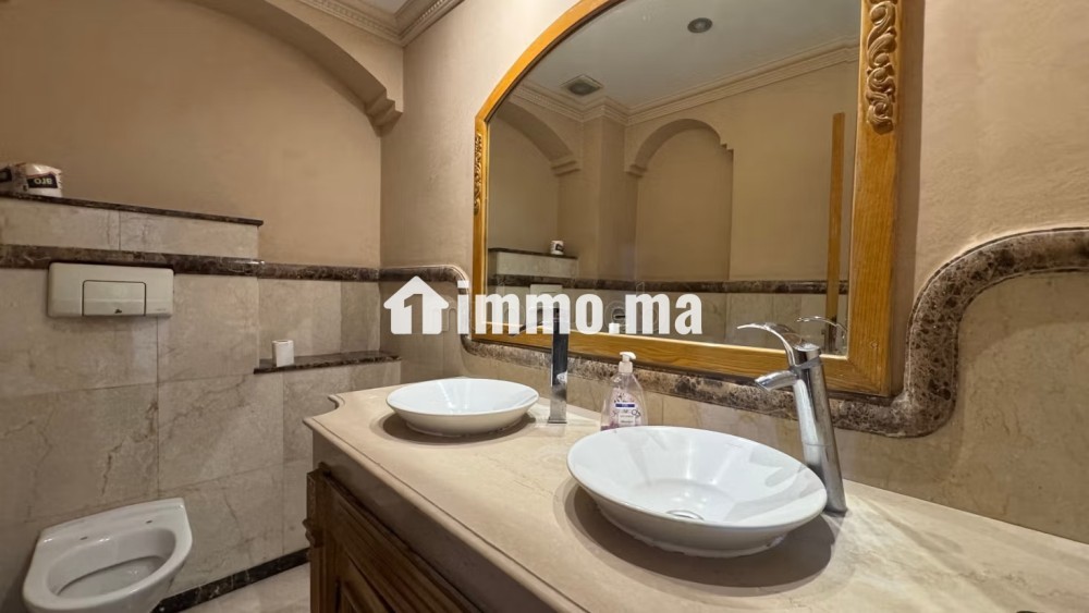 Vente d'un bel appartement à Palmier. 4 chambres agréables. Avec ascenseur et terrasse - Vente Immobilier - Casablanca - photo 7