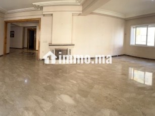 Vente d'un bel appartement à Palmier. 4 chambres agréables. Avec ascenseur et terrasse - Appartement à vendre - Casablanca