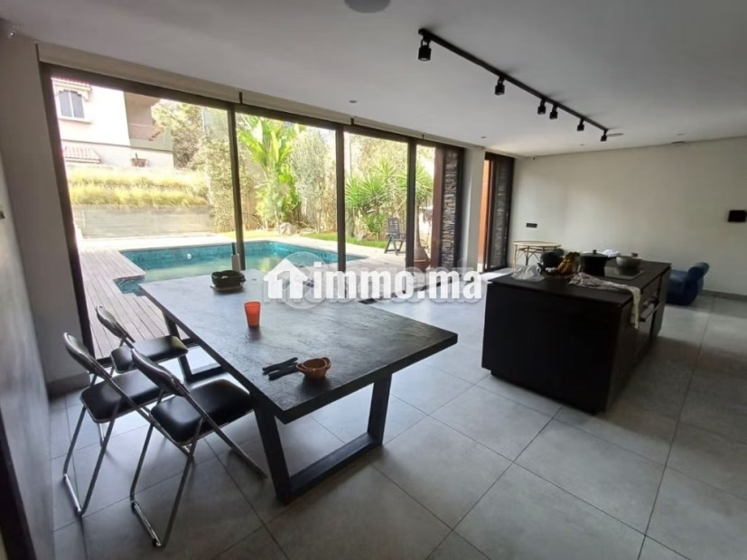 Somptueuse villa à vendre à Polo. 4 grandes pièces. Jardin - Vente Immobilier - Casablanca - photo 2