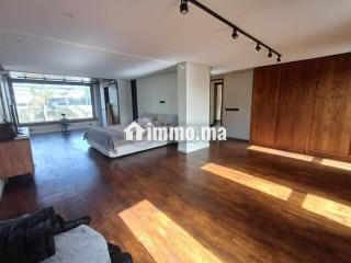 Somptueuse villa à vendre à Polo. 4 grandes pièces. Jardin - Villa à vendre - Casablanca