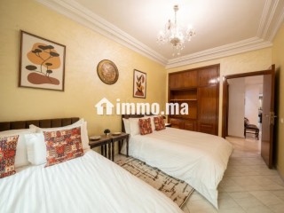 Grand 3 Chambres a Casablanca 2 Mars Hopitaux - Appartement à vendre - Casablanca