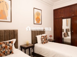 Grand 3 Chambres a Casablanca 2 Mars Hopitaux - Appartement à vendre - Casablanca
