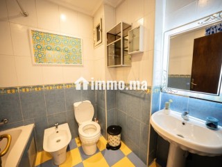 Grand 3 Chambres a Casablanca 2 Mars Hopitaux - Appartement à vendre - Casablanca