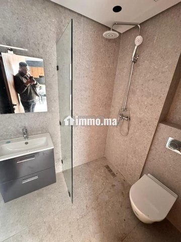 Cozy studio vide france ville - Location Immobilier - Casablanca - photo 3
