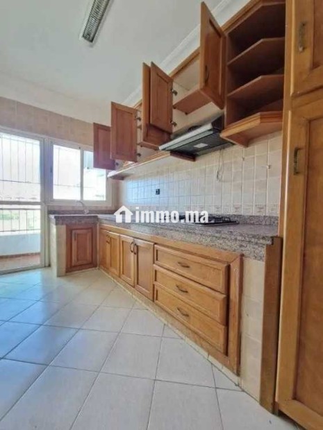 2 chambres salon vide bourgogne - Location Immobilier - Casablanca - photo 3
