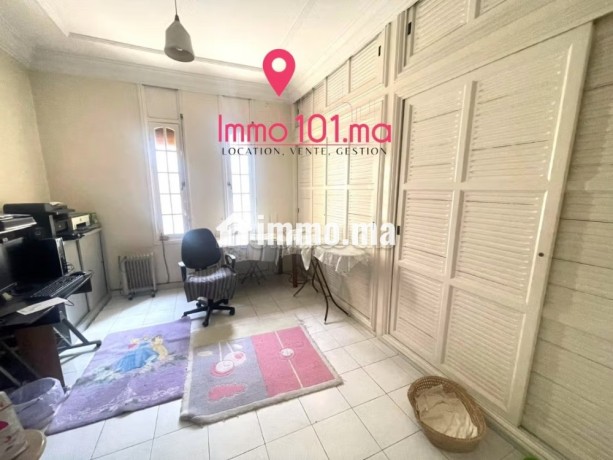 location-villa-vide-a-hay-riad-big-9