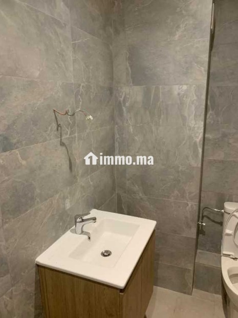 Particulier loue appart neuf - residence ALMAZ - Location Immobilier - Casablanca - photo 7