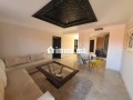 Appartement avec terrasse vue sur piscine - miniature 3