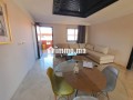 Appartement avec terrasse vue sur piscine - miniature 5
