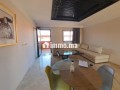 Appartement avec terrasse vue sur piscine - miniature 6