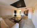 Appartement avec terrasse vue sur piscine - miniature 8