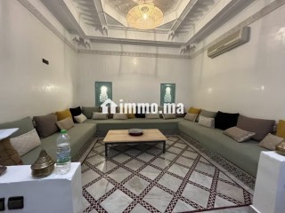 Marrakech – Riad 3 chambres dans résidence verdoyante sécurisée proche Médina - Villa à vendre - Autre
