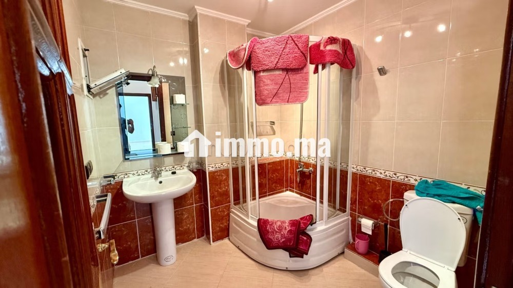 Grand appartement familial avec terrasse et garage au cœur de Tétouan - Vente Immobilier - Tetouan - photo 7