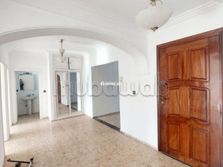 Appartement au cœur de Maarif – 3ᵉ étage avec ascenseur - Appartement à vendre - Casablanca