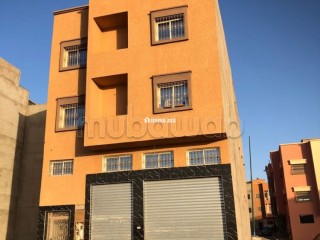 Vente maison à Ouahat Sidi Brahim. 4 chambres. Antenne parabolique et Porte blindée - Maison à vendre - Autre