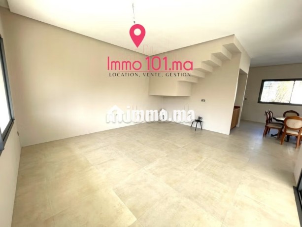 location-villa-vide-a-sid-el-abed-big-4