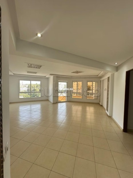 Appartement vide à louer à Tanger centre ville - Location Immobilier - Tanger - photo 2