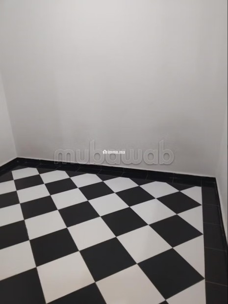 Appartement en location à Roches Noires. 1 Pièce. Porte blindée et résidence sécurisée - Location Immobilier - Casablanca - photo 6
