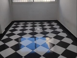 Appartement en location à Roches Noires. 1 Pièce. Porte blindée et résidence sécurisée - Appartement à louer - Casablanca