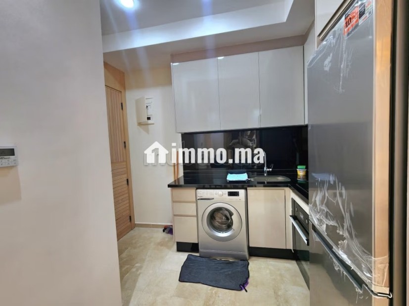 Superbe appartement à louer à Oasis.
Superficie 60 m².
Meublé - Location Immobilier - Casablanca - photo 4