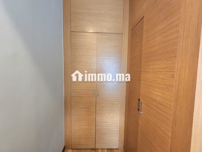 Appartement en location à Casablanca Finance City. 2 grandes pièces. Bien meublé - Location Immobilier - Casablanca - photo 5