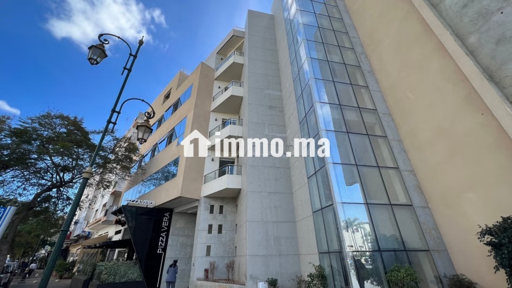 Loue Immeuble usage de bureaux à Agdal. Surface totale 900 m². Double vitrage et chauffage central - Location Immobilier - Rabat - photo 6