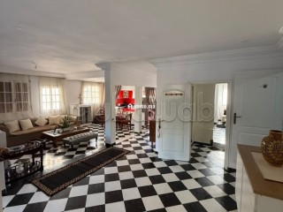 Rez de chaussée d'une villa à louer - Villa à louer - Casablanca