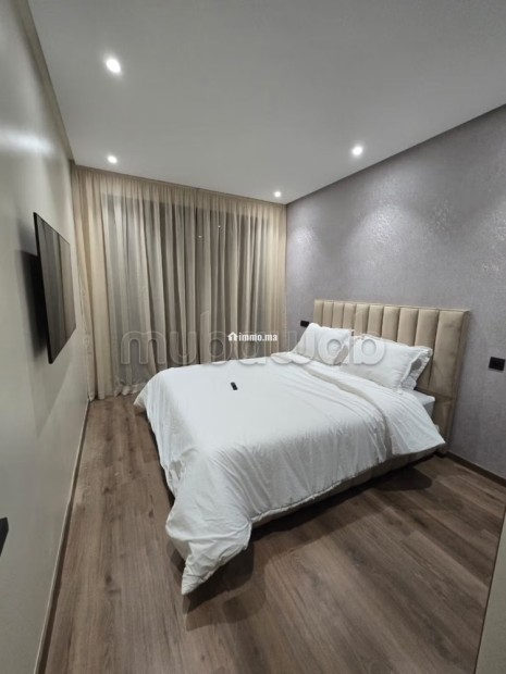 Louez cet appartement haut standing à Gauthier.
Surface totale 90 m².
Bien meublé - Location Immobilier - Casablanca - photo 2
