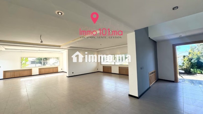 villa-moderne-a-vendre-a-souissi-big-1