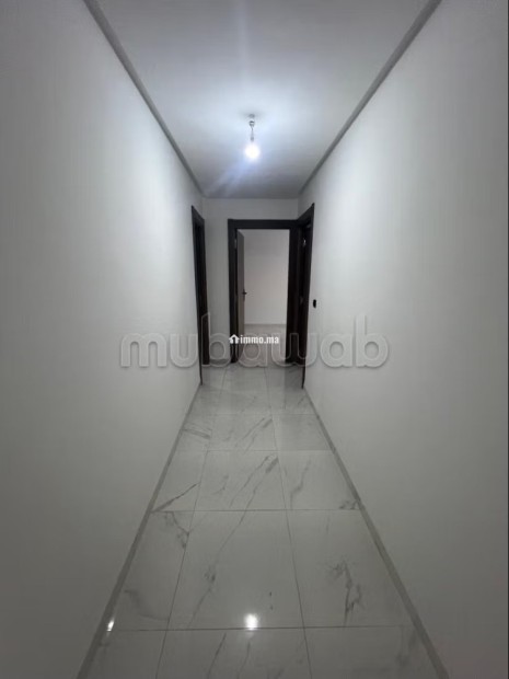 Appartement en location à Harhoura. 2 chambres agréables. Porte blindée et résidence sécurisée - Location Immobilier - Harhoura - photo 5