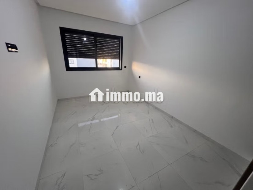 Appartement en location à Harhoura. 2 chambres agréables. Porte blindée et résidence sécurisée - Location Immobilier - Harhoura - photo 6
