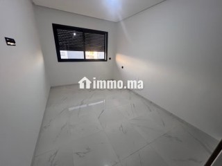 Appartement en location à Harhoura. 2 chambres agréables. Porte blindée et résidence sécurisée - Appartement à louer - Harhoura