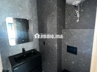 Bel appartement vide de 57 m² à Abdelmoumen - Appartement à louer - Casablanca
