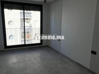 Bel appartement vide de 57 m² à Abdelmoumen - Appartement à louer - Casablanca