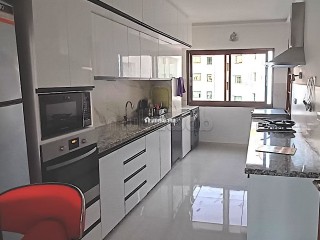 App 156m² traversant lumineux aéré - Appartement à louer - Rabat