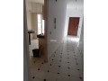 Opportunité: 200m² 3 chambres avec cour A rénover - miniature 2