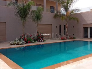 Splendide villa à vendre à Route de Fez. 5 grandes pièces - Villa à vendre - Marrakech