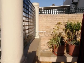 Duplex à l'achat à Racine. 5 grandes pièces - Appartement à vendre - Casablanca