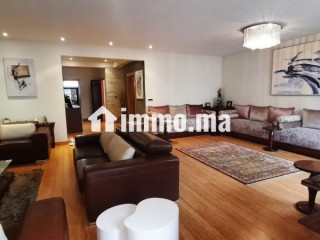 Duplex à l'achat à Racine. 5 grandes pièces - Appartement à vendre - Casablanca