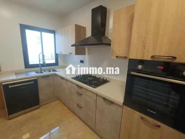 appartement-4-chambres-renove-neuf-gauthier-big-4