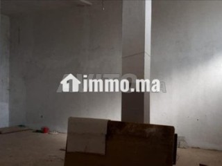 Magasin 110 m2 Gzenaya Tanger - Local commercial à vendre - Tanger