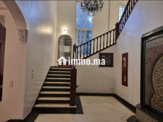 Belle villa a vendre derrière clinique jnane - Villa à vendre - Casablanca