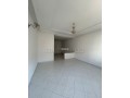 Très bel appartement en location à Agdal.
Surface de 60 m².
Avec ascenseur - miniature 4