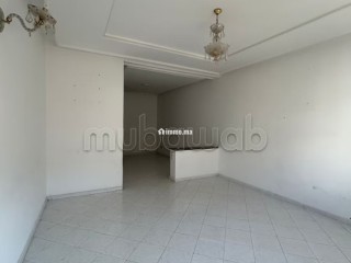 Très bel appartement en location à Agdal.
Surface de 60 m².
Avec ascenseur - Appartement à louer - Rabat