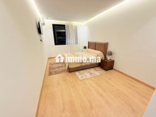 Louez cet appartement à Belvédère. 1 belle chambre. Résidence avec concierge, climatisation générale - Appartement à louer - Casablanca